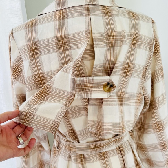 Cara Santana She Loves The Attention Plaid Trench - Picture 11 of 14